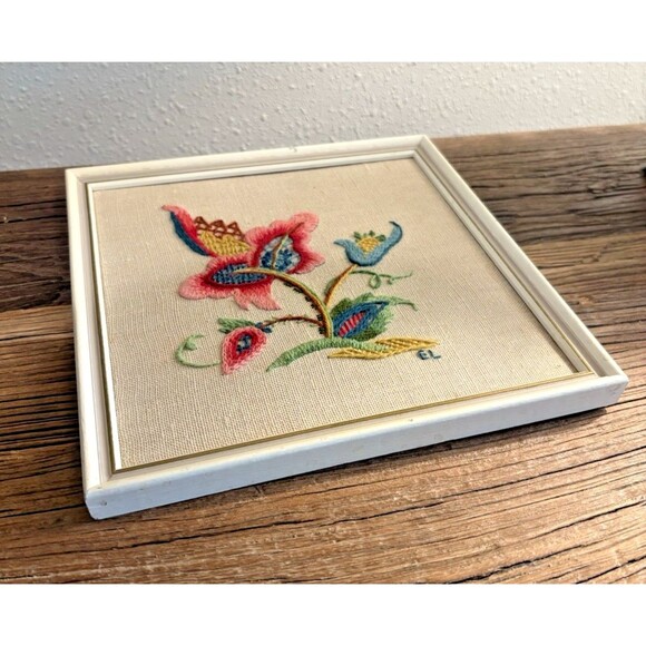 Floral Embroidery Framed and Completed No Glass - Picture 6 of 9